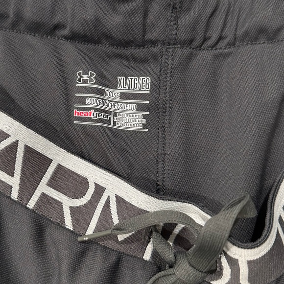 Under Armour women’s athletic workout shorts dark grey XL - Picture 4 of 4